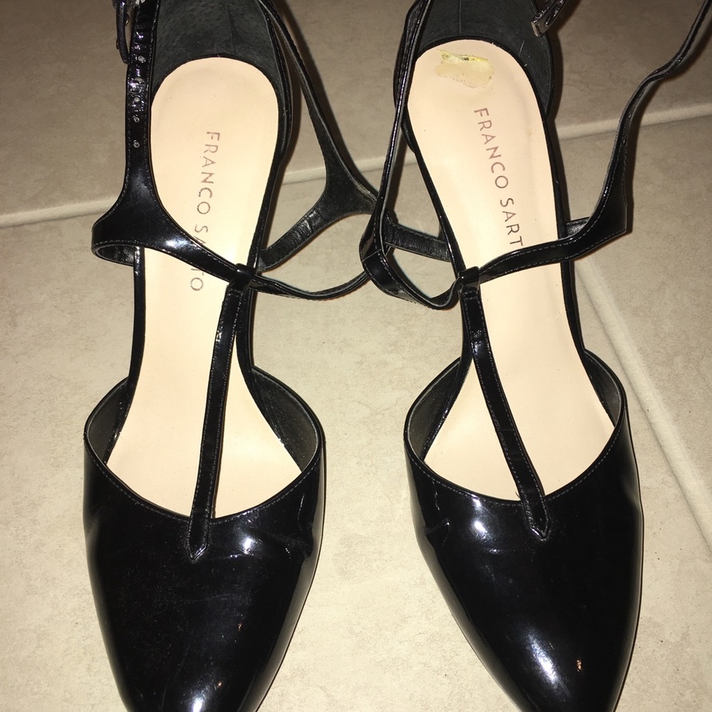 Patent t straps Franco Sarto